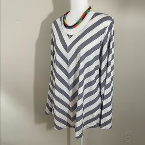 C. J.  Banks sz. 1X knit tunic in blue and white stripe   Long sleeves